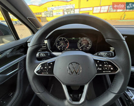 Серый Фольксваген Туарег, объемом двигателя 2.97 л и пробегом 45 тыс. км за 77575 $, фото 13 на Automoto.ua