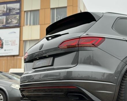 Сірий Фольксваген Туарег, об'ємом двигуна 3 л та пробігом 135 тис. км за 57500 $, фото 8 на Automoto.ua