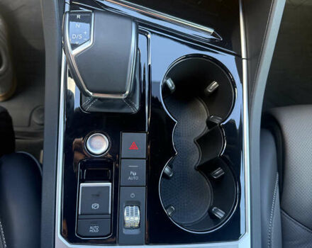 Серый Фольксваген Туарег, объемом двигателя 2.97 л и пробегом 45 тыс. км за 77575 $, фото 25 на Automoto.ua