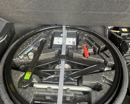 Серый Фольксваген Туарег, объемом двигателя 2.97 л и пробегом 45 тыс. км за 77575 $, фото 5 на Automoto.ua