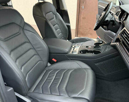 Серый Фольксваген Туарег, объемом двигателя 2.97 л и пробегом 62 тыс. км за 59800 $, фото 11 на Automoto.ua