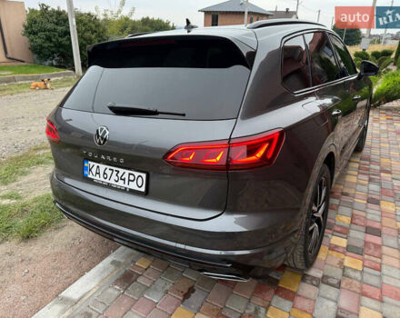 Серый Фольксваген Туарег, объемом двигателя 2.97 л и пробегом 43 тыс. км за 76900 $, фото 17 на Automoto.ua