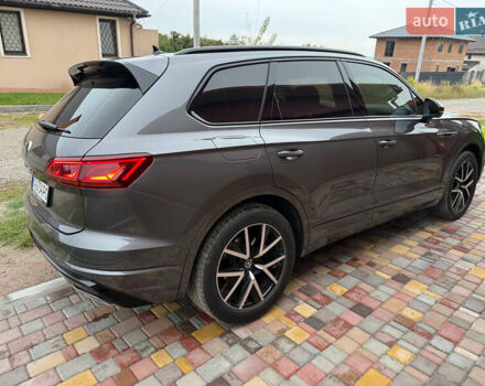 Серый Фольксваген Туарег, объемом двигателя 2.97 л и пробегом 43 тыс. км за 76900 $, фото 12 на Automoto.ua