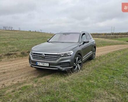 Серый Фольксваген Туарег, объемом двигателя 2.97 л и пробегом 41 тыс. км за 62000 $, фото 10 на Automoto.ua