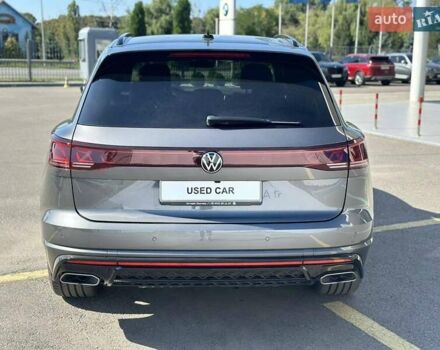 Серый Фольксваген Туарег, объемом двигателя 2.99 л и пробегом 13 тыс. км за 82000 $, фото 5 на Automoto.ua