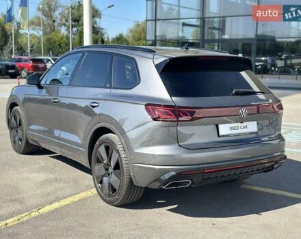 Серый Фольксваген Туарег, объемом двигателя 2.99 л и пробегом 13 тыс. км за 82000 $, фото 6 на Automoto.ua