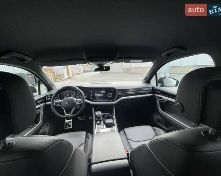 Сірий Фольксваген Туарег, об'ємом двигуна 2.97 л та пробігом 41 тис. км за 71990 $, фото 14 на Automoto.ua