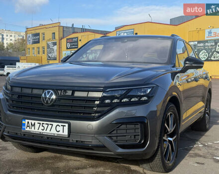 Серый Фольксваген Туарег, объемом двигателя 2.97 л и пробегом 45 тыс. км за 77575 $, фото 1 на Automoto.ua