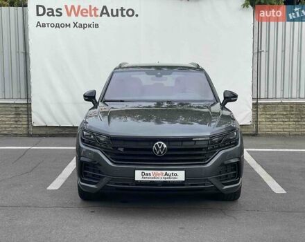 Сірий Фольксваген Туарег, об'ємом двигуна 2.97 л та пробігом 41 тис. км за 71990 $, фото 1 на Automoto.ua