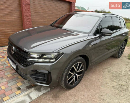 Серый Фольксваген Туарег, объемом двигателя 2.97 л и пробегом 43 тыс. км за 76900 $, фото 7 на Automoto.ua