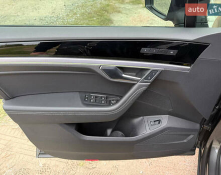 Серый Фольксваген Туарег, объемом двигателя 2.97 л и пробегом 43 тыс. км за 76900 $, фото 26 на Automoto.ua