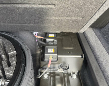 Серый Фольксваген Туарег, объемом двигателя 2.97 л и пробегом 45 тыс. км за 77575 $, фото 7 на Automoto.ua