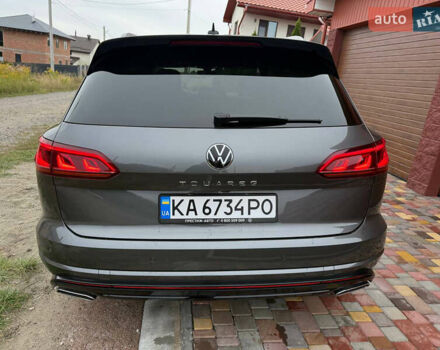 Серый Фольксваген Туарег, объемом двигателя 2.97 л и пробегом 43 тыс. км за 76900 $, фото 15 на Automoto.ua