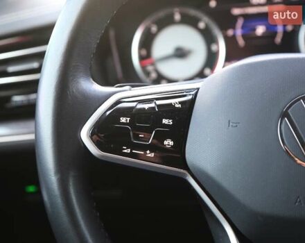 Серый Фольксваген Туарег, объемом двигателя 2.97 л и пробегом 50 тыс. км за 60500 $, фото 32 на Automoto.ua