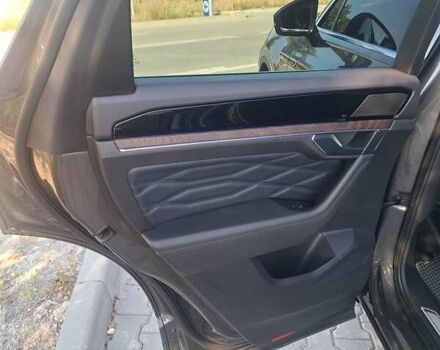 Серый Фольксваген Туарег, объемом двигателя 2.97 л и пробегом 81 тыс. км за 67500 $, фото 24 на Automoto.ua