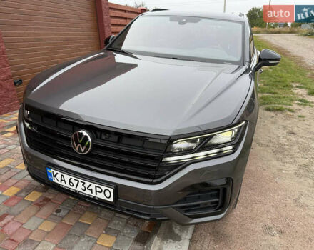 Серый Фольксваген Туарег, объемом двигателя 2.97 л и пробегом 43 тыс. км за 76900 $, фото 8 на Automoto.ua