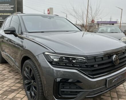 Сірий Фольксваген Туарег, об'ємом двигуна 3 л та пробігом 135 тис. км за 57500 $, фото 12 на Automoto.ua