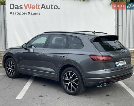 Сірий Фольксваген Туарег, об'ємом двигуна 2.97 л та пробігом 41 тис. км за 71990 $, фото 3 на Automoto.ua