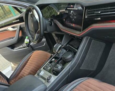 Серый Фольксваген Туарег, объемом двигателя 2.97 л и пробегом 41 тыс. км за 62000 $, фото 7 на Automoto.ua