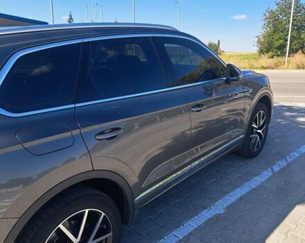 Серый Фольксваген Туарег, объемом двигателя 2.97 л и пробегом 81 тыс. км за 67500 $, фото 1 на Automoto.ua