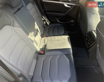 Серый Фольксваген Туарег, объемом двигателя 2.97 л и пробегом 45 тыс. км за 77575 $, фото 24 на Automoto.ua