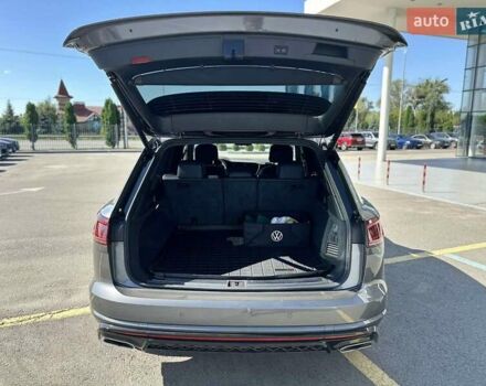 Серый Фольксваген Туарег, объемом двигателя 2.99 л и пробегом 13 тыс. км за 82000 $, фото 16 на Automoto.ua