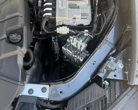 Серый Фольксваген Туарег, объемом двигателя 2.97 л и пробегом 45 тыс. км за 77575 $, фото 6 на Automoto.ua