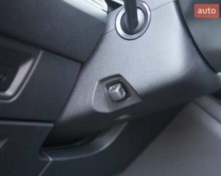 Серый Фольксваген Туарег, объемом двигателя 2.97 л и пробегом 50 тыс. км за 60500 $, фото 31 на Automoto.ua