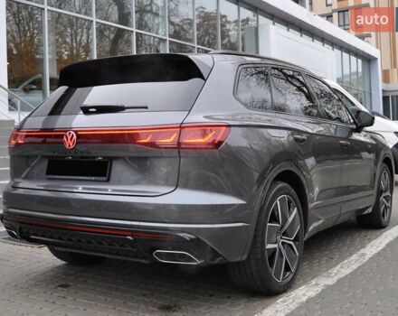 Сірий Фольксваген Туарег, об'ємом двигуна 2.97 л та пробігом 29 тис. км за 78000 $, фото 9 на Automoto.ua