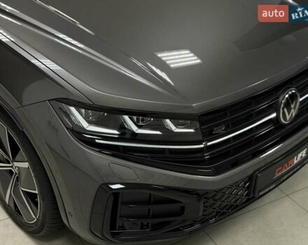 Серый Фольксваген Туарег, объемом двигателя 2.97 л и пробегом 39 тыс. км за 81500 $, фото 13 на Automoto.ua