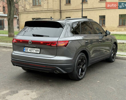 Серый Фольксваген Туарег, объемом двигателя 2.97 л и пробегом 20 тыс. км за 65000 $, фото 6 на Automoto.ua