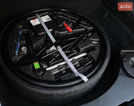 Серый Фольксваген Туарег, объемом двигателя 2.97 л и пробегом 32 тыс. км за 81000 $, фото 71 на Automoto.ua