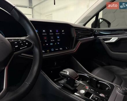 Сірий Фольксваген Туарег, об'ємом двигуна 2.97 л та пробігом 79 тис. км за 59900 $, фото 33 на Automoto.ua