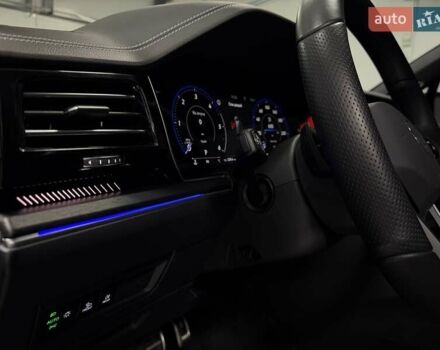 Серый Фольксваген Туарег, объемом двигателя 2.97 л и пробегом 39 тыс. км за 81500 $, фото 32 на Automoto.ua