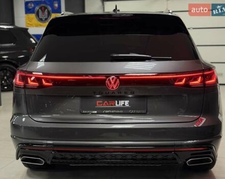 Серый Фольксваген Туарег, объемом двигателя 2.97 л и пробегом 39 тыс. км за 81500 $, фото 22 на Automoto.ua