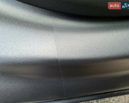 Серый Фольксваген Туарег, объемом двигателя 3 л и пробегом 13 тыс. км за 90000 $, фото 13 на Automoto.ua