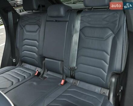 Сірий Фольксваген Туарег, об'ємом двигуна 2.97 л та пробігом 29 тис. км за 78000 $, фото 21 на Automoto.ua