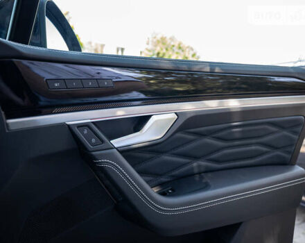 Серый Фольксваген Туарег, объемом двигателя 2.97 л и пробегом 29 тыс. км за 81450 $, фото 50 на Automoto.ua