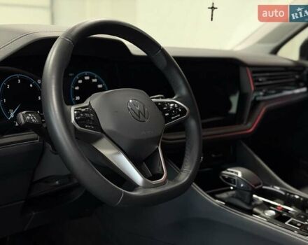 Сірий Фольксваген Туарег, об'ємом двигуна 2.97 л та пробігом 79 тис. км за 59900 $, фото 30 на Automoto.ua