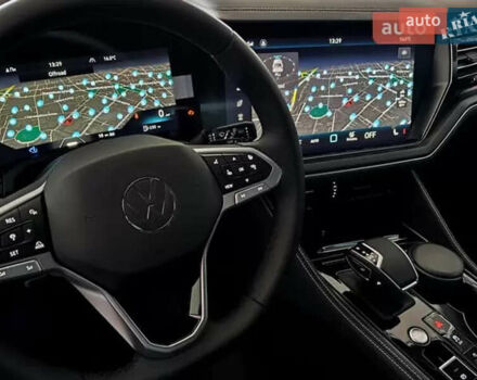 Серый Фольксваген Туарег, объемом двигателя 2.99 л и пробегом 11 тыс. км за 67500 $, фото 4 на Automoto.ua