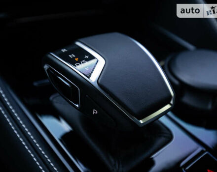 Серый Фольксваген Туарег, объемом двигателя 2.97 л и пробегом 29 тыс. км за 81450 $, фото 58 на Automoto.ua