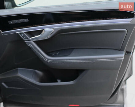 Серый Фольксваген Туарег, объемом двигателя 2.97 л и пробегом 32 тыс. км за 81000 $, фото 54 на Automoto.ua