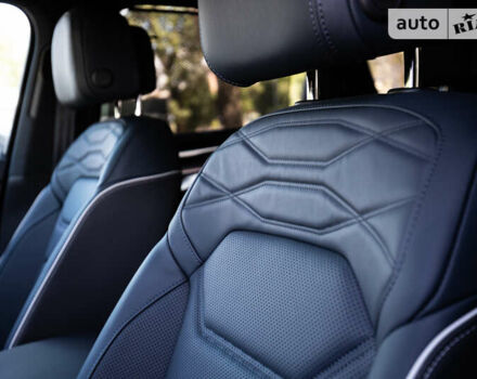 Серый Фольксваген Туарег, объемом двигателя 2.97 л и пробегом 29 тыс. км за 81450 $, фото 35 на Automoto.ua