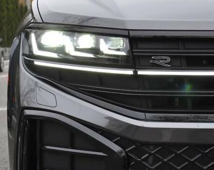 Сірий Фольксваген Туарег, об'ємом двигуна 2.97 л та пробігом 29 тис. км за 78000 $, фото 12 на Automoto.ua