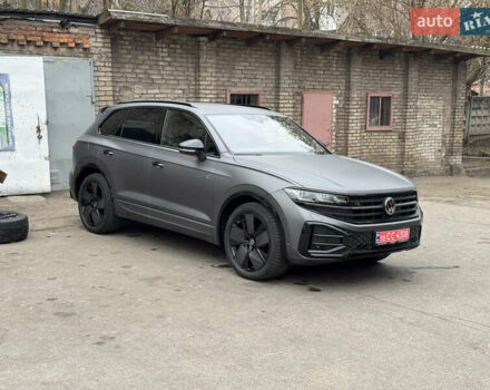 Серый Фольксваген Туарег, объемом двигателя 3 л и пробегом 13 тыс. км за 90000 $, фото 21 на Automoto.ua