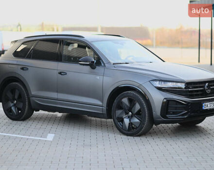 Серый Фольксваген Туарег, объемом двигателя 2.97 л и пробегом 32 тыс. км за 81000 $, фото 8 на Automoto.ua