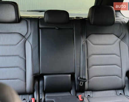 Серый Фольксваген Туарег, объемом двигателя 2.97 л и пробегом 32 тыс. км за 81000 $, фото 66 на Automoto.ua