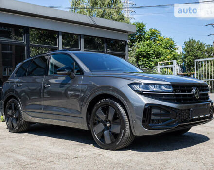Серый Фольксваген Туарег, объемом двигателя 2.97 л и пробегом 29 тыс. км за 81450 $, фото 7 на Automoto.ua