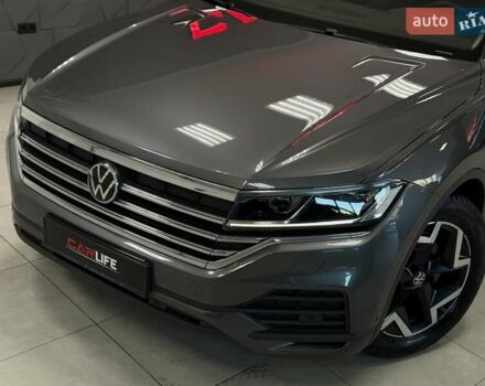 Сірий Фольксваген Туарег, об'ємом двигуна 2.97 л та пробігом 79 тис. км за 59900 $, фото 5 на Automoto.ua