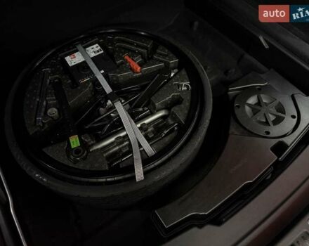 Серый Фольксваген Туарег, объемом двигателя 2.97 л и пробегом 39 тыс. км за 81500 $, фото 70 на Automoto.ua